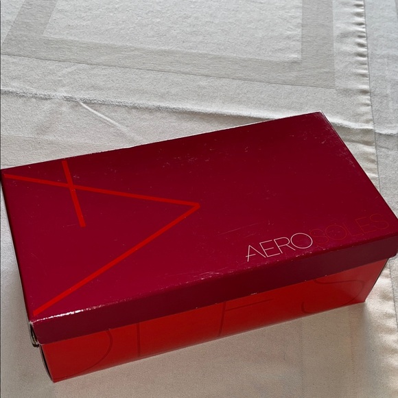 AEROSOLES Black and Tan Bow Loafers - Picture 6 of 6